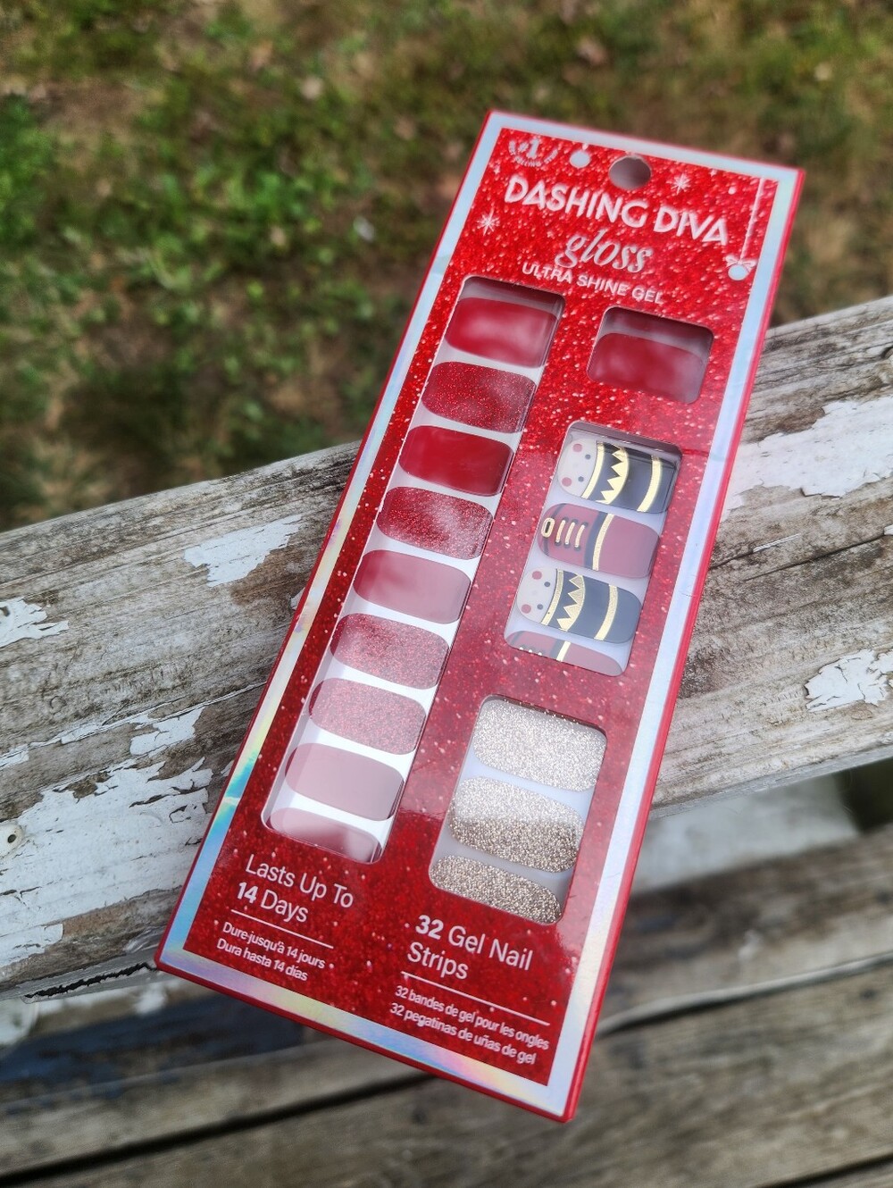 Dashing Diva Holiday Stick On Gloss Gel Nail Strips NEW in Box